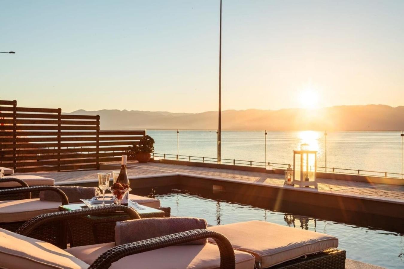 Seaside Summer Bliss - Aurora Luxury Pool Paradise Petalídhion Esterno foto